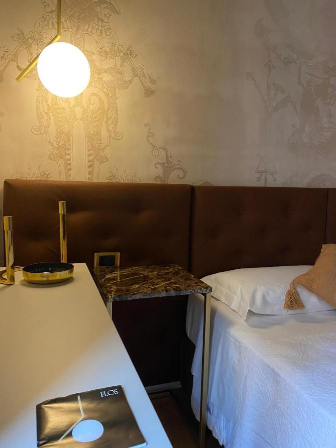 Condotti Rooms Рим Экстерьер фото