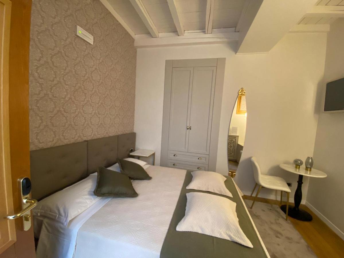Condotti Rooms Рим Экстерьер фото
