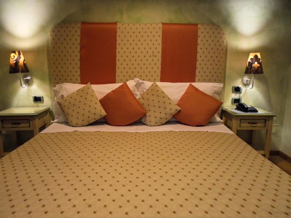 Condotti Rooms Рим Экстерьер фото